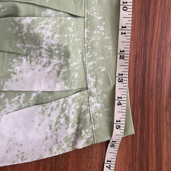 Quaint Village print full skirt - Picture 5 of 5